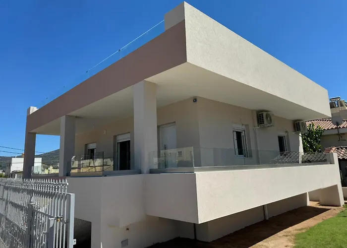 Puerto Villa, By The Sea & The Living Is Easy