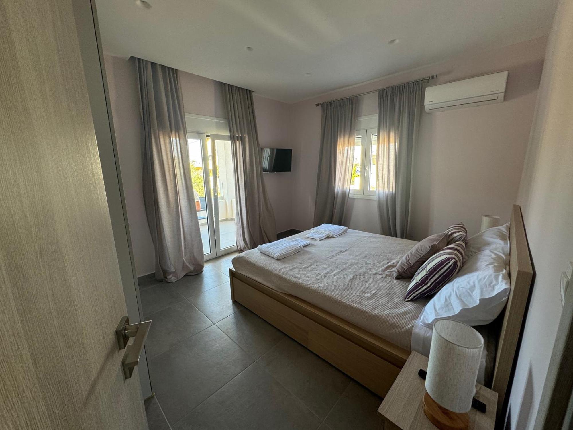 Βίλα Puerto Villa, By The Sea & The Living Is Easy Πόρτο Ράφτη